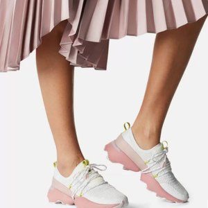 Sorel women’s Kinetic Impact Lace Sneaker, size 8, white and pink